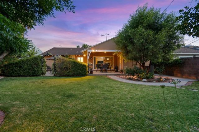 15927 Tupper Street, North Hills, CA 91343
