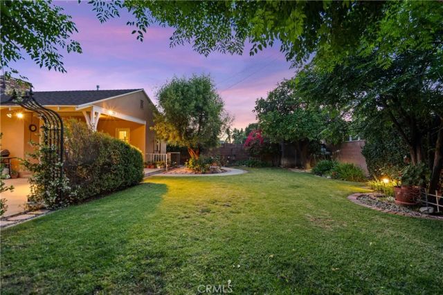 15927 Tupper Street, North Hills, CA 91343