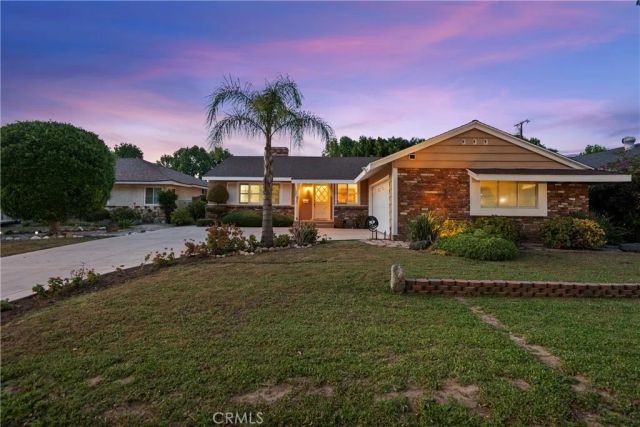 15927 Tupper Street, North Hills, CA 91343