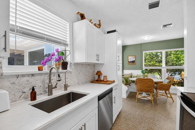 1446 W Perry Street, Lantana, FL 33462