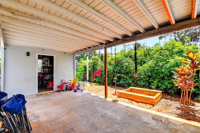 1446 W Perry Street, Lantana, FL 33462
