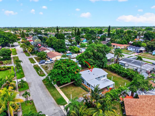 1446 W Perry Street, Lantana, FL 33462