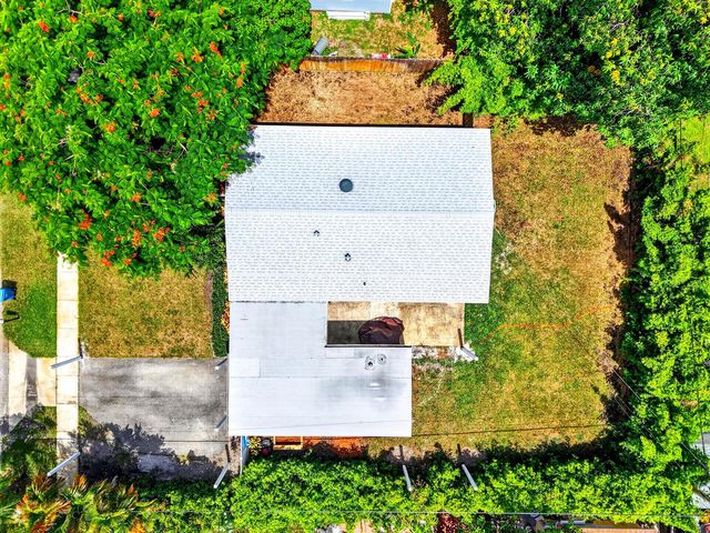 1446 W Perry Street, Lantana, FL 33462