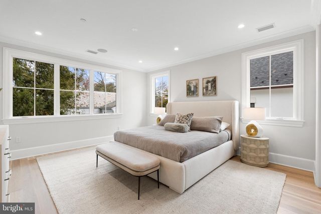 4905 VAN NESS ST NW, Washington, DC 20016