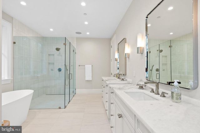 4905 VAN NESS ST NW, Washington, DC 20016