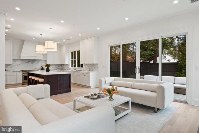 4905 VAN NESS ST NW, Washington, DC 20016