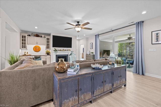 2813 Kingsfield DR, Virginia Beach, VA 23456