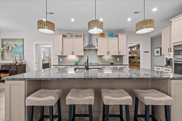 2813 Kingsfield DR, Virginia Beach, VA 23456