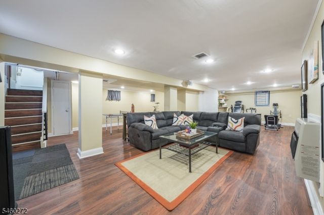 520 Centre St, South Orange Village Twp., NJ 07079