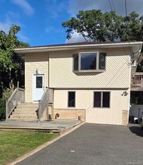 41 Powell Avenue, Farmingville, NY 11738