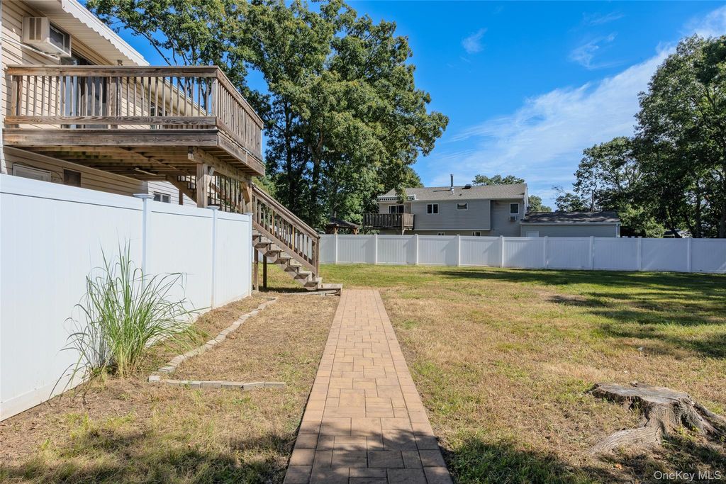 41 Powell Avenue, Farmingville, NY 11738 — photo 5