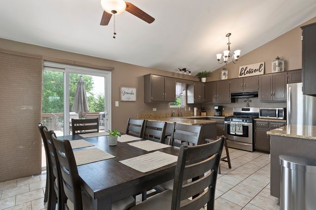 19715 S Skye Drive, Frankfort, IL 60423
