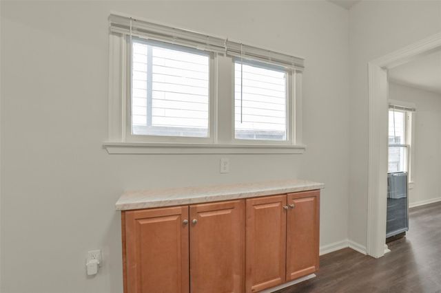 1120 Willard Street, Houston, TX 77006