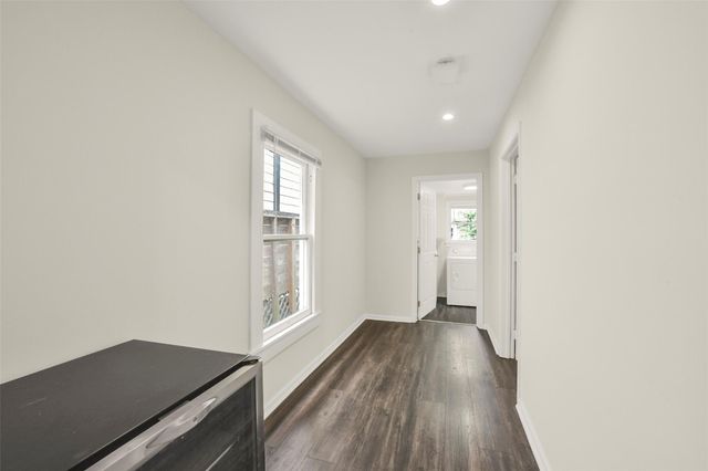 1120 Willard Street, Houston, TX 77006