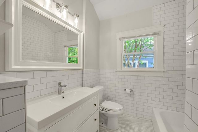 1120 Willard Street, Houston, TX 77006