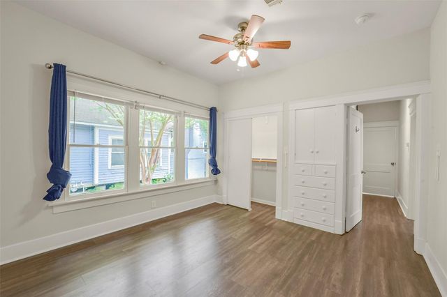 1120 Willard Street, Houston, TX 77006