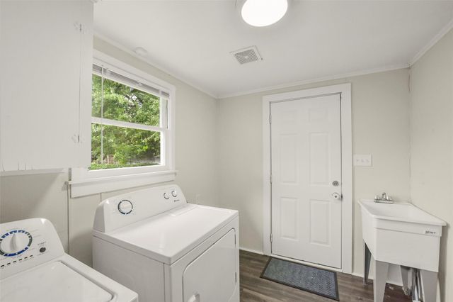 1120 Willard Street, Houston, TX 77006