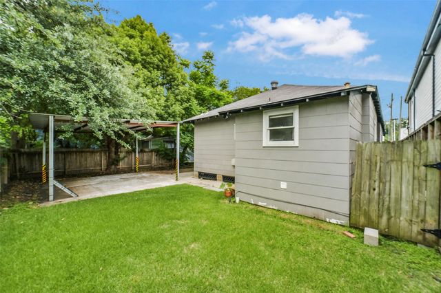 1120 Willard Street, Houston, TX 77006