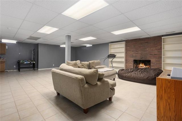 605 W Kirkpatrick Street, Odessa, MO 64076