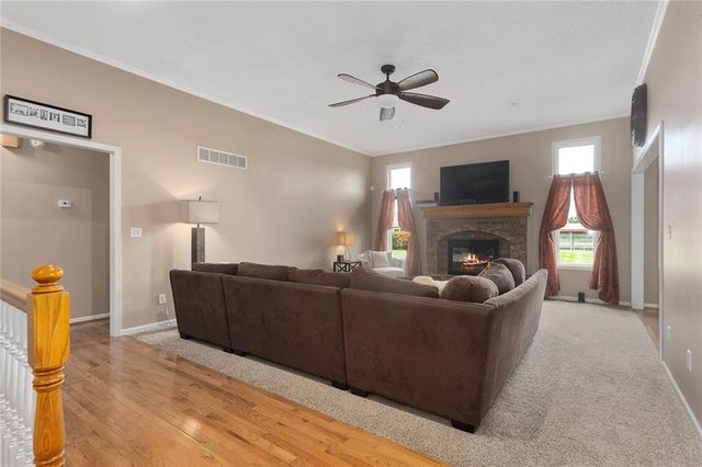 605 W Kirkpatrick Street, Odessa, MO 64076