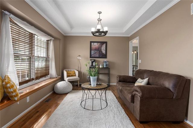 605 W Kirkpatrick Street, Odessa, MO 64076