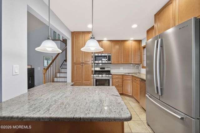 6 Mercury Street, Middletown, NJ 07748