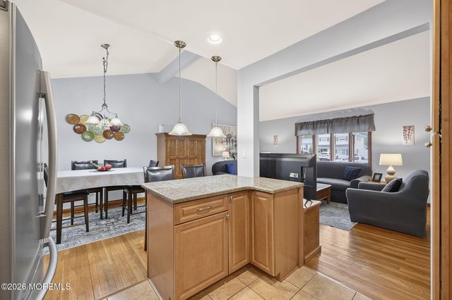 6 Mercury Street, Middletown, NJ 07748