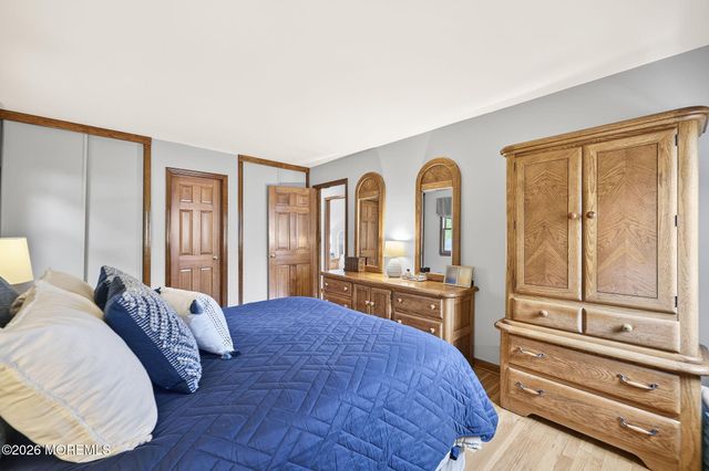 6 Mercury Street, Middletown, NJ 07748