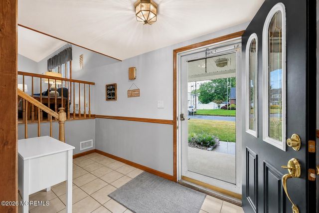 6 Mercury Street, Middletown, NJ 07748