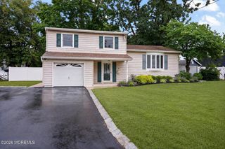 6 Mercury Street, Middletown, NJ 07748