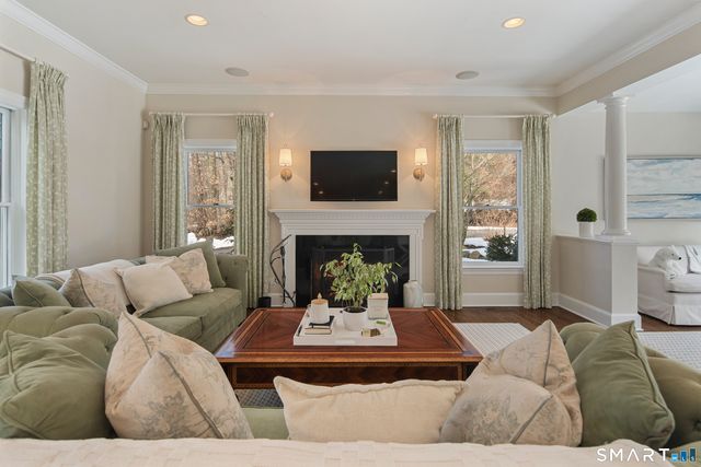 9 Point O Woods Road South, Darien, CT 06820