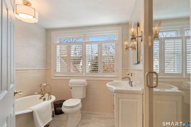 9 Point O Woods Road South, Darien, CT 06820