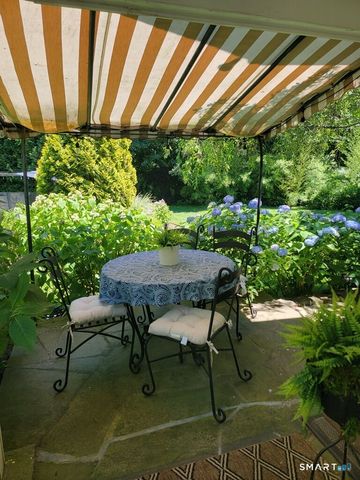 9 Point O Woods Road South, Darien, CT 06820