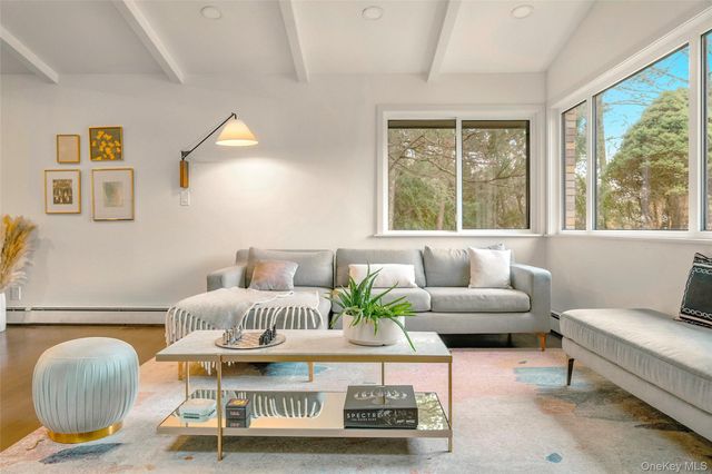 57 Virginia Lane, Thornwood, NY 10594