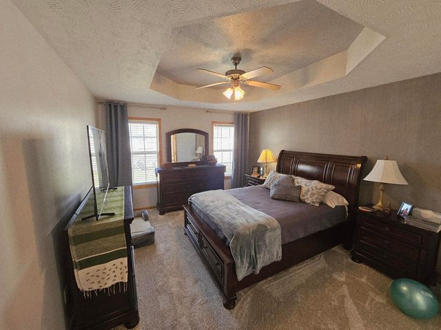 102 Kingsley Drive, Monett, MO 65708