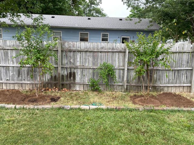 102 Kingsley Drive, Monett, MO 65708