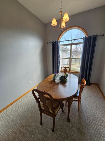 102 Kingsley Drive, Monett, MO 65708