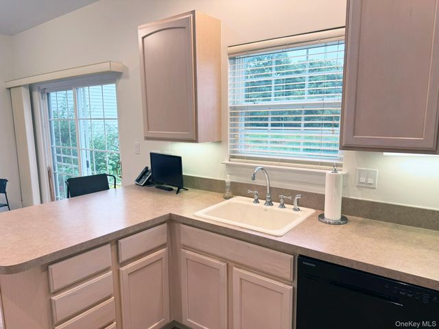 3704 Amen Corner, Riverhead, NY 11901