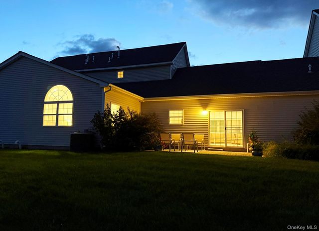 3704 Amen Corner, Riverhead, NY 11901