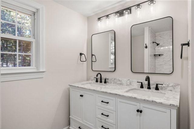 7 Sansome St, Plymouth, MA 02360