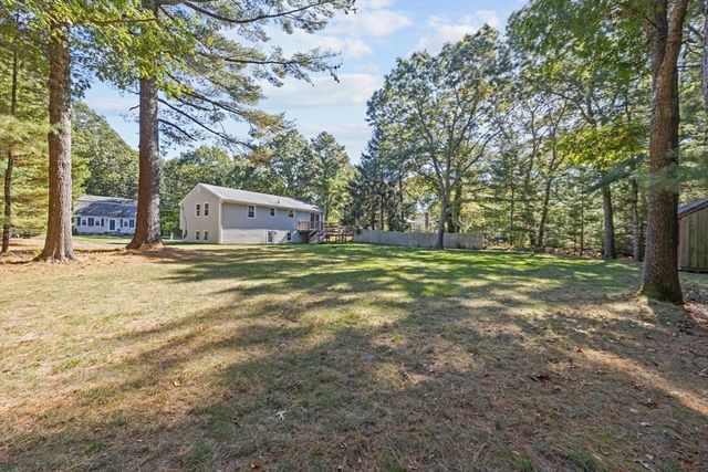 7 Sansome St, Plymouth, MA 02360