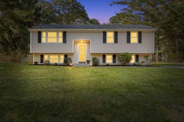 7 Sansome St, Plymouth, MA 02360