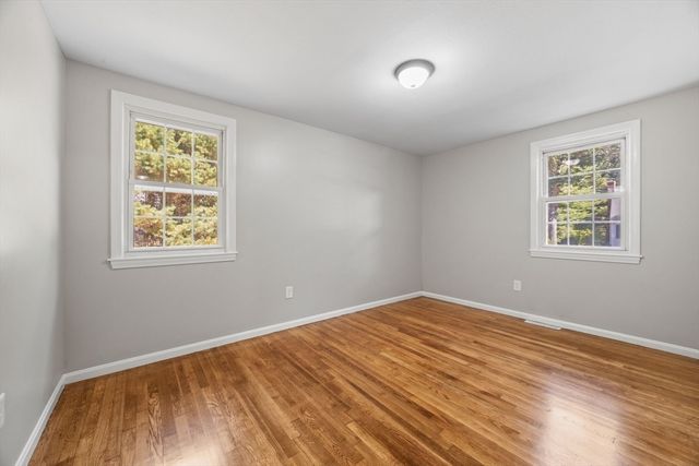 7 Sansome St, Plymouth, MA 02360