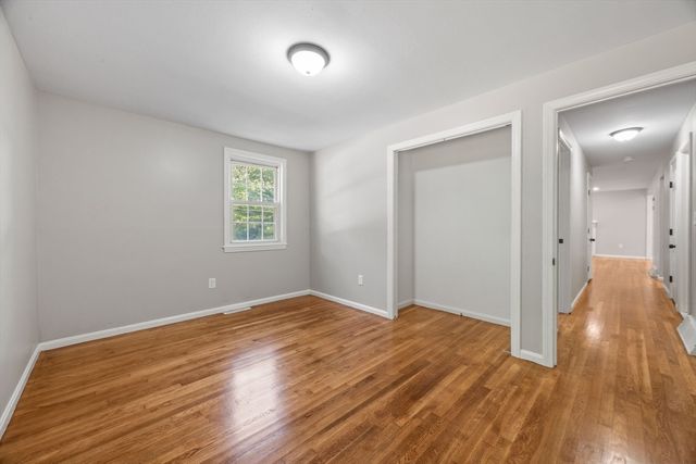 7 Sansome St, Plymouth, MA 02360