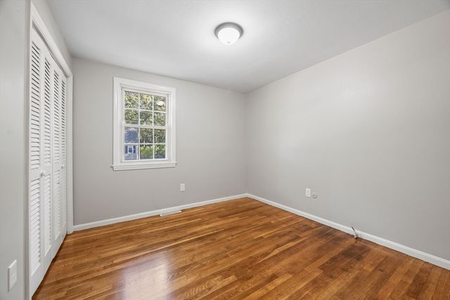 7 Sansome St, Plymouth, MA 02360
