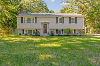 7 Sansome St, Plymouth, MA 02360