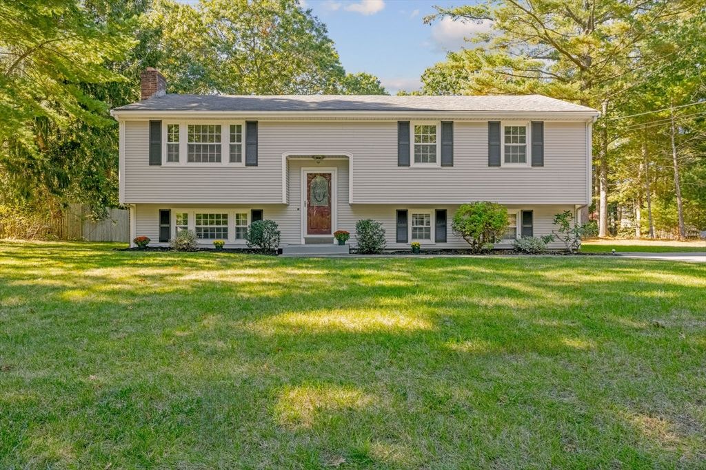 7 Sansome St, Plymouth, MA 02360