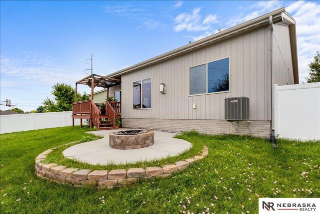 16454 Virginia Street, Omaha, NE 68136