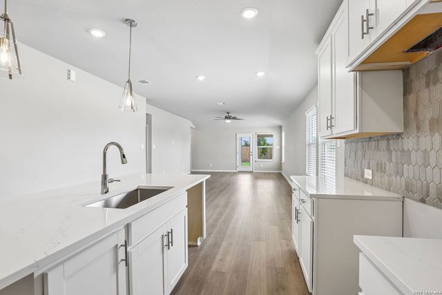5566 Ennis Trace, San Antonio, TX 78253
