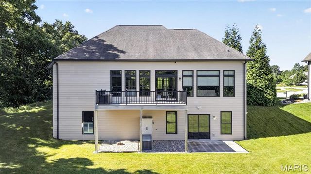 6313 E Park Row, Maryville, IL 62062